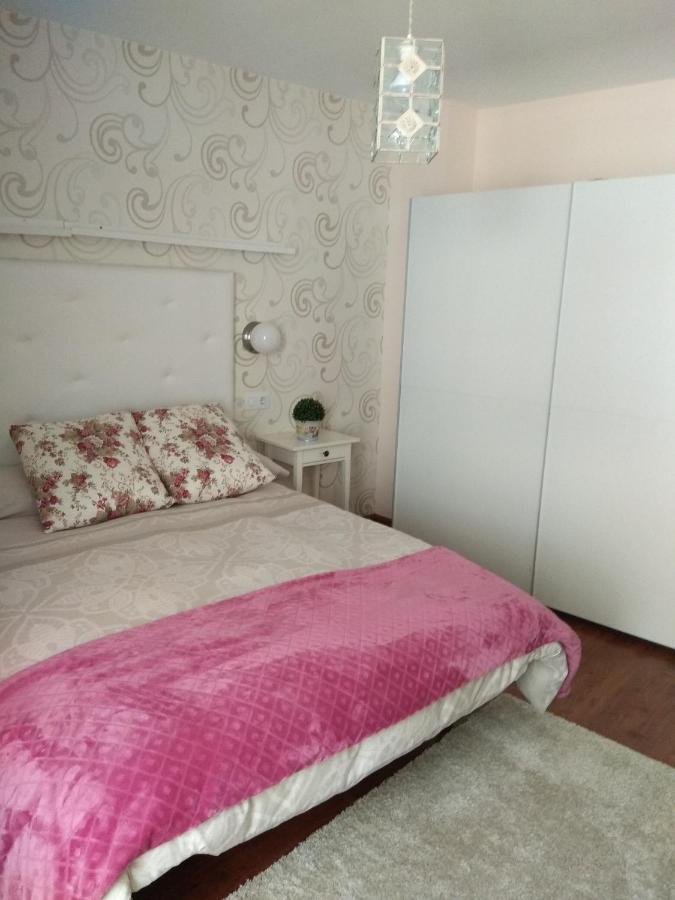 Apartamento Cine Colon Ribadeo Εξωτερικό φωτογραφία
